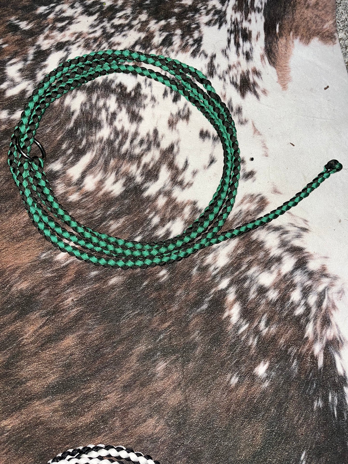paracord tie strings with d ring